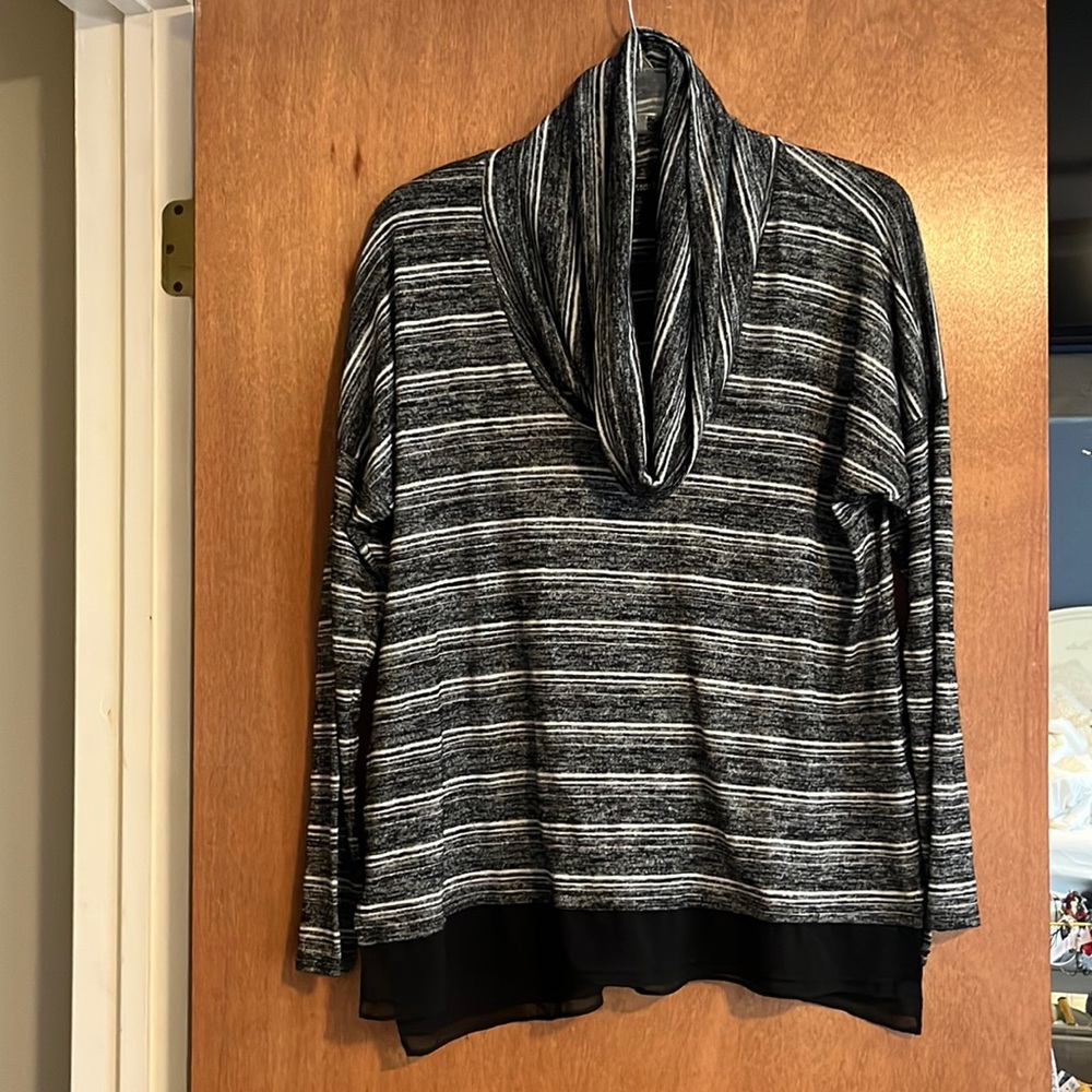 White House Black Market Lightweight Cowl Neck Sweater Size XL